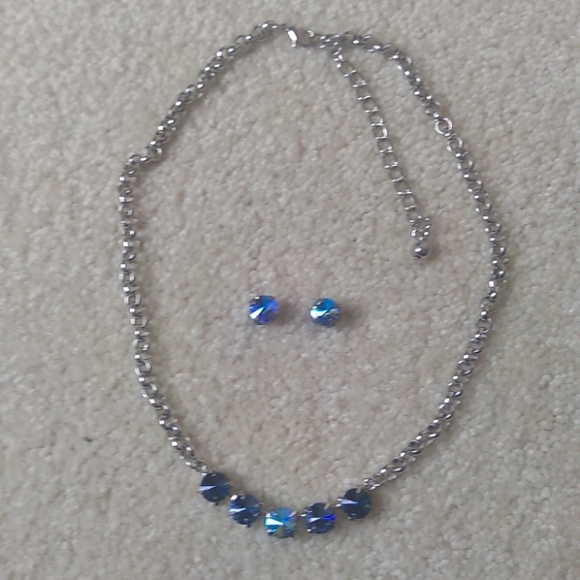 Swarovski Blue Crystal Hand Set Necklace and Earring Set - Picture 2 of 5